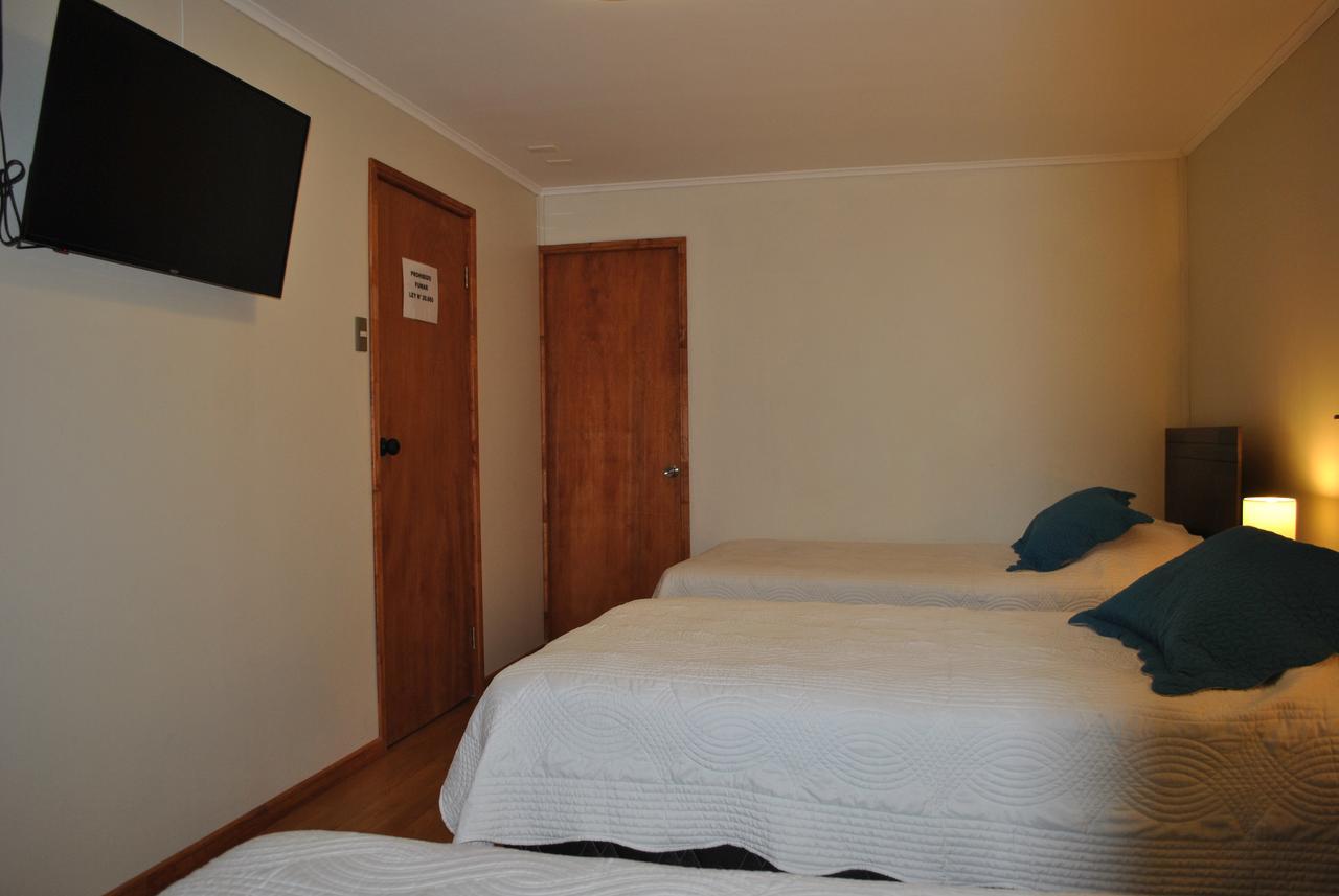 טמוקו Hostal Iros מראה חיצוני תמונה
