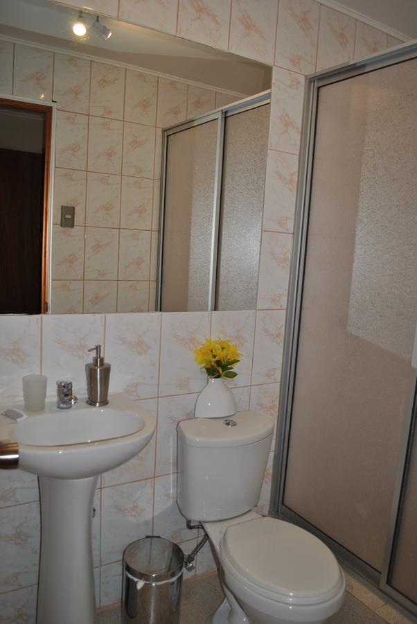 טמוקו Hostal Iros מראה חיצוני תמונה